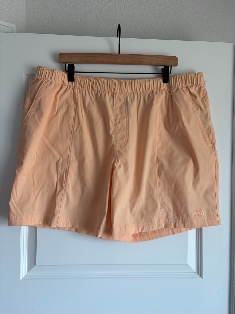 The North Face Pull On Shorts - Picture 2 of 5